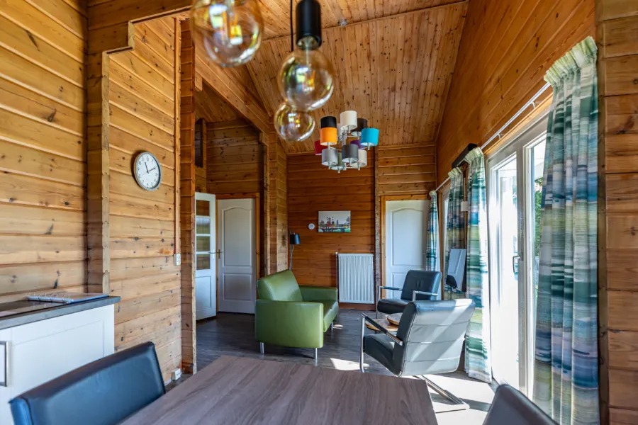 Finse bungalow met infraroodsauna op Terschelling